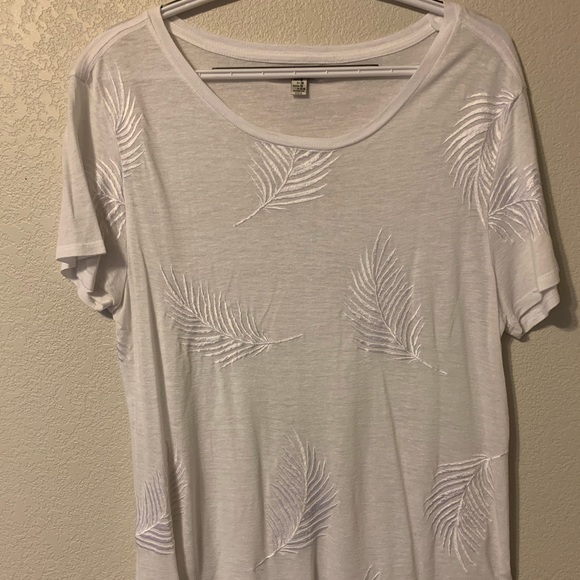 Amuse Society Palm Leaf Embroidered Tee - Picture 2 of 3